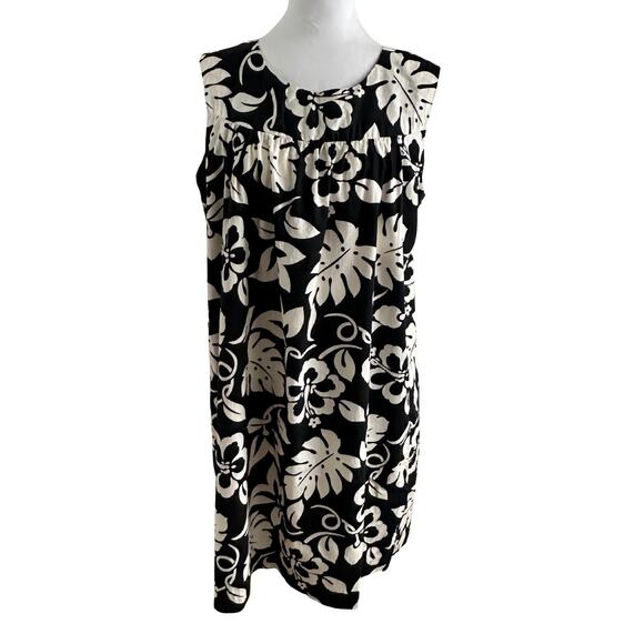 Vintage Ui-Maikai Sleeveless Hawaiian Black and White Floral MuuMuu - Picture 1 of 7